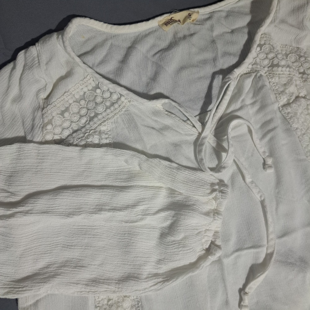 Hollister SMALL White Flowy Long Sleeve Tie Top Boho Cottagecore Sheer Crochet